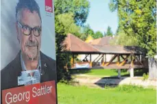  ??  ?? Die Reste der „Kampagne“sind auf den Plakaten der SPD noch sichtbar.