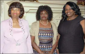  ??  ?? Foster parents Delois Moore of Shannon Hills, Pearlie Waters of Mabelvale and Dycie Richardson