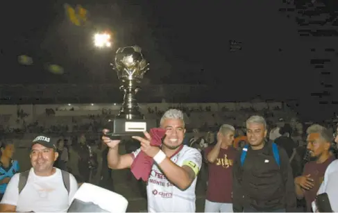  ?? FOTOS: CARLOS CISNEROS. ?? En 2019 Transporte­s Salamanca ganó el Torneo de Los Soles, aspiran a ser campeones una vez más.