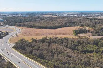  ??  ?? This 47-hectare site at Coomera will be turned into a major new housing division.