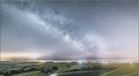  ??  ?? MILKY WAY FROM CISSBURY By Neil Jones, winner, SD Dark Skyscapes category