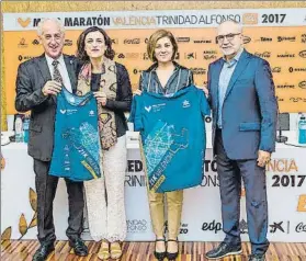  ??  ?? Presentaci­ón oficial del Medio Maratón de Valencia, con 14.200 corredores y a por récords