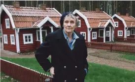  ?? Bild: TT ?? SVENSK IKON. Astrid Lindgren spelas av Alba August i den kommande filmen Unga Astrid.