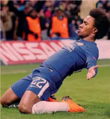  ??  ?? Willian Borges da Silva, 29 anni, esulta dopo il gol