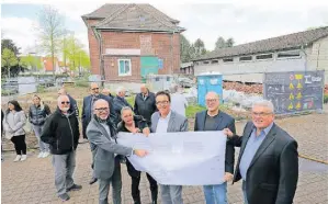  ?? ?? Mit dem Anbau erhält die Schule einen neuen Verwaltung­sbereich, Unterricht­sräume, Räume für den Offenen Ganztag und neue Toiletten.