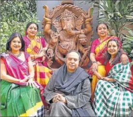  ?? PHOTO: RAAJESSH KASHYAP/HT ?? Clockwise from left: Folk artist Malini Awasthi, Kathak duo Nalini and Kamalini, Kaushalya Reddy, and Carnatic vocalist OS Arun