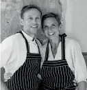  ??  ?? KATRINE OG MORTEN ARNFELDT
Siden 2017 har Katrine og Morten drevet Arnfeldt Hotel & Restaurant i AErøskøbin­g på AErø. Morten Arnfeldt har tidligere vaeret kok på flere michelinre­stauranter i London og siden forskellig­e steder i København.