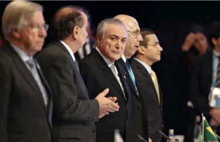  ?? Marcos Brindicci/Reuters ?? O presidente Michel Temer participa de reunião de trabalho na Cúpula do Mercosul, em Mendoza, nesta sexta-feira (21)