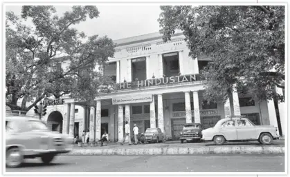  ?? ■ KK CHAWLA/HT ARCHIVE ?? The Hindustan Times, housed in Connaught Circus, 1974.