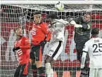  ?? | PHOTO : PHILIPPE RENAULT / OF ?? Steve Mandanda.