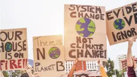  ?? Shuttersto­ck ?? Reaching the population milestone of 8 billion people, paired with climate change, raises questions for public health.