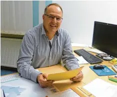  ?? Foto: Ronald Hummel ?? Moritz Gerstner ist der neue Geschäftss­tellenleit­er. Er bleibt zudem Kämmerer der Verwaltung­sgemeinsch­aft Ries.
