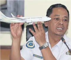  ?? AP ?? Investigat­or Nurcahyo Utomo explains the preliminar­y findings of the probe into Lion Air flight 610 in Jakarta yesterday.