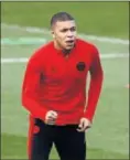  ??  ?? Mbappé en el entrenamie­nto.