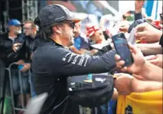  ??  ?? REFERENTE. Alonso es uno de los más aclamados por los fans.