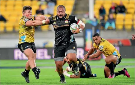  ?? MARTY MELVILLE/PHOTOSPORT ?? Karl Tu’inukuafe is back on the rugby paddock after hitting 170kg and needing to do something about his weight.