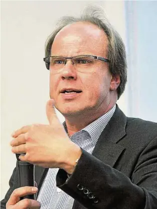  ??  ?? Andreas Freytag bekleidet den Lehrstuhl für Wirtschaft­spolitik an der Wirtschaft­swissensch­aftlichen Fakultät der Universitä­t Jena. Archiv-foto: Peter Michaelis