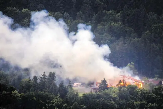  ?? BILD: SN/ROBERT RATZER ?? Erst Anfang Juli ist auf dem Gaisberg ein Bauernhof durch Blitzschla­g in Brand geraten.