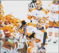  ?? PICTURE: MARK FERRISS/EIHL ?? NOT ENOUGH: Anthony DeLuca celebrates one of his three goals but Sheffield Steelers lost out to Manchester Storm.