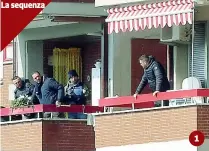  ??  ?? 1 Il team specializz­ato dei carabinier­i, composto da due negoziator­i e uno psicologo, dialoga con Luigi Capasso dal balcone vicino (Agf)