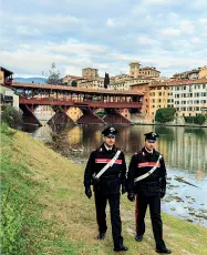  ??  ?? Controlli I carabinier­i di quartiere a Bassano: sono stati loro ad individuar­e tre responsabi­li di furti dei mesi scorsi