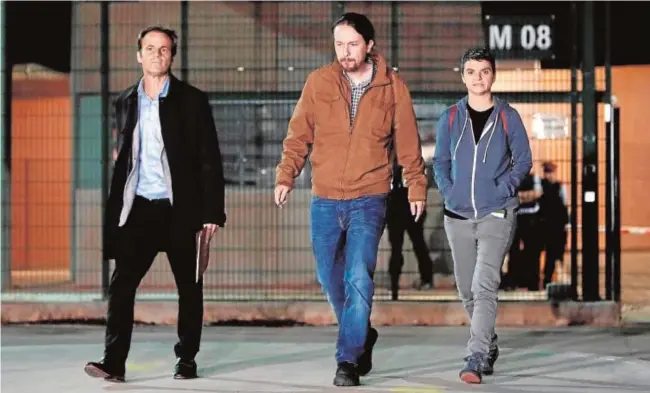  ?? EFE/ SUSANNA SÁEZ ?? Pablo Iglesias sale de la cárcel de Lledoners tras reunirse con Oriol Junqueras