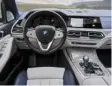  ?? BMW ?? Wie gewohnt: Das Cockpit im neuen Luxus-SUV.