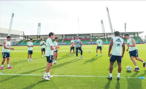  ?? RFEF ?? La selección española, en un entrenamie­nto en la Ciudad del Fútbol de Las Rozas