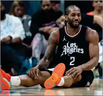  ?? JACOB KUPFERMAN – GETTY IMAGES ?? Kawhi Leonard has missed the Clippers’ last six games with soreness in his right knee, leaving some long-suffering fans a little nervous.