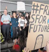  ?? JOHN RENNISON THE HAMILTON SPECTATOR ?? Mayor Fred Eisenberge­r addresses protesters in front of city hall after they march from Gore Park during the Fridays for Future climate change protest.