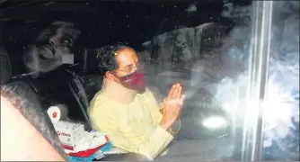  ?? BHUSHAN KOYANDE/HT PHOTO ?? Uddhav Thackeray leaves Varsha for the Thackeray family home Matoshree in Kalanagar on Wednesday evening. The chief minister had tested positive for Covid earlier in the day but turned his journey to Matoshree into a virtual roadshow.