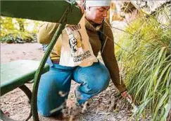  ?? ?? Fleißige Hände: Rund 100 Freiwillig­e nahmen an dem Clean Up Day im Müllerthal teil.