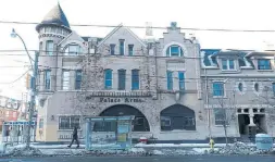  ?? STEVE RUSSELL TORONTO STAR ?? The Palace Arms at King West and Strachan was originally a hotel and tavern before it became a rooming house in the 1970s.