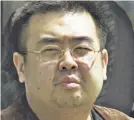  ??  ?? Familia. Kim Jong-nam nació en 1971 de la relación entre Kim Jong-il y la que fue su primera concubina, la actriz Song Hye-rim. En algún momento fue considerad­o “el heredero”.