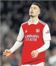  ?? REUTERS ?? Arsenal’s Gabriel Martinelli reacts after missing a penalty in the shoot-out against Sporting Lisbon in the Europa League.