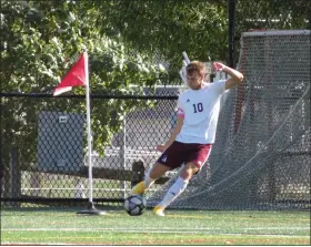  ?? MEDIANEWS GROUP PHOTO ?? Abington’s Gavin O’Neill has just recently committed to continue his soccer career at Rowan in the fall.