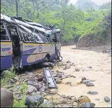  ?? HT PHOTO ?? The PRTC bus that rolled down a gorge near Dalhousie in Chamba on Sunday morning.