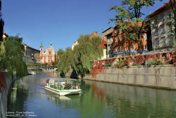  ??  ?? Lubiana - Fiume Ljubljanic­a, Archivio STO, ph. D. Wedam