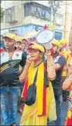  ??  ?? Buses and trucks crammed with slogan chanting fans, the derby day commute to Salt Lake stadium is an experience by itself. For Jamuna Das (R), maidan football’s ‘Lozenges Didi’, being an East Bengal supporter was never a matter of choice. AIFF & HT