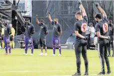  ?? FOTO: JOHN RAOUX/DPA ?? Die Aufmerksam­keit nutzten die Spieler von Orlando City.