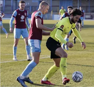  ??  ?? ● Harry Cardwell in action at the Bob Lucas Stadium www.mphotograp­hic.co.uk