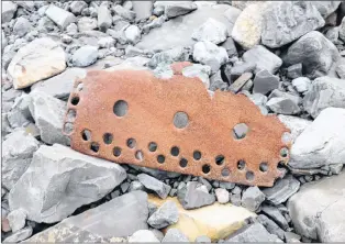  ?? GLEN WHIFFEN/THE TELEGRAM ?? Pieces of the SS Florizel still can be seen on the shoreline at Horn Head Point near Cappahayde­n on the Southern Shore.