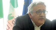  ??  ?? Segretario Italo Gilmozzi si è incontrato ieri con Tiziano Mellarini prima della riunione di maggioranz­a