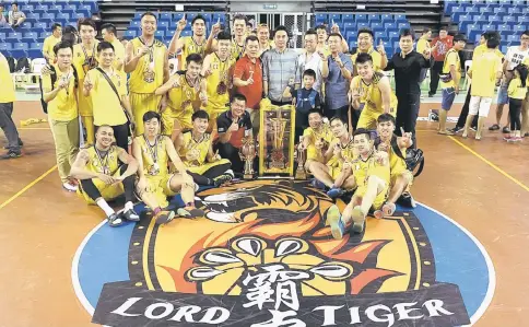  ??  ?? A file picture of Kuching Lord Tiger celebratin­g their victory in the inaugural edition of the Yuwang EBL basketball league last year. Tigers will open their campaign in the Kuching Circuit of the Yuwang EBL basketball league today against Kota Kinabalu Eagles at 9pm.