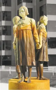  ??  ?? “Column of Strength” in Chinatown depicts “comfort women” from Korea, China and the Philippine­s.