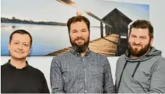  ??  ?? Daniel Rank, Peter Schaeffer und Thomas Hoiboom (von links) haben das Portal ammersee-shop.de gegründet.