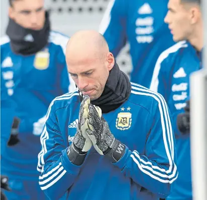  ?? MARCELO CARROLL ?? Sueño ruso. A los 36 años, Willy Caballero parece decidido a meterse en la lista de los 23.