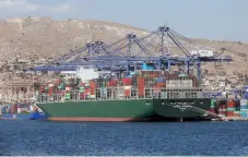  ??  ?? Piraeus containers.Solus Alternativ­e Asset Management LP is launching a $750 million fund focused on distressed and stressed investment opportunit­ies, according to a person familiar with the matter and a letter to investors Reuters