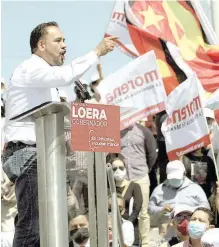  ?? /LUIS TORRES ?? CD. JUAREZ, Chih. El candidato Juan Carlos Loera inició su campaña electoral con un mitin en el monumento a Benito Juárez