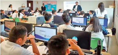  ??  ?? El calendario escolar arranca con la entrada de los docentes el 2 de febrero y los estudiante­s en marzo.
Cortesía